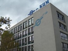 Млад мъж падна в 100-тонен котел с нажежено до 500 градуса олово в КЦМ!