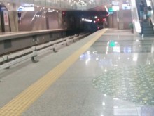 Родители с бебе пропаднаха в асансьорна шахта на метростанция в София