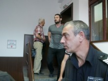 Петър Низамов - Перата остава за постоянно в ареста