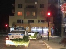 Снимаха патрулки как минават на червено, без мигач и натоварени с канабис