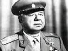 Ето как легендарният ген. Чочоолу смазва с танкове циганското гето в "Столипиново"