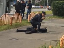 Мъж рани с нож 8 души в руския град Сургут