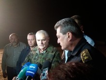 Огнена стихия над Кресна: 500 души и два хеликоптера гасят огъня
