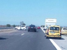 Такси и турски автомобил се блъснаха на АМ "Тракия" край Пловдив