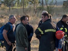 Евакуираха жителите на Влахи заради големия пожар