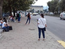 Какво става със спирките до Гарата и Тунела? Ще ги има ли?