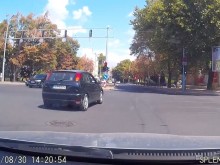 Вижте го този какво направи на оживено пловдивско кръстовище!