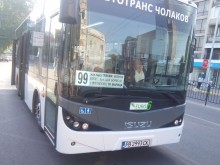 Пътници към шофьор на автобус 99: Защо се движим така бавно? Той: Слизайте, ако не ви харесва