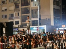 Изобретателен пловдивчанин се покатери върху автомат за билети