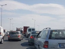 Страхотни тапи и много полиция на изходите на Пловдив