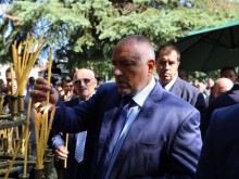 Борисов: Уж асфалт не се яде, ама всички само за пътища питате