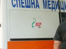 Три момчета пострадаха след удар в скала между Бойково и Пловдив