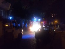 6 екипа огнеборци пратени да овладеят голям пожар в центъра на Пловдив