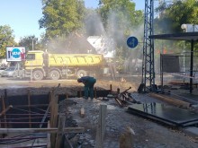 Тръба на ВиК се спука зрелищно на булевард "Васил Априлов"