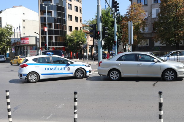 Млада жена бе блъсната на пешеходна пътека в Пловдив днес