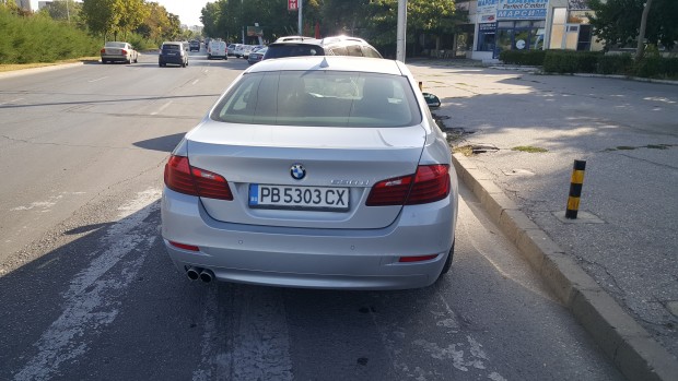 За нагло паркиране на лек автомобил BMW информира читател на