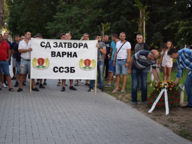 Черно море
Навръх деня на професионалния празник на пожарникарите служители в