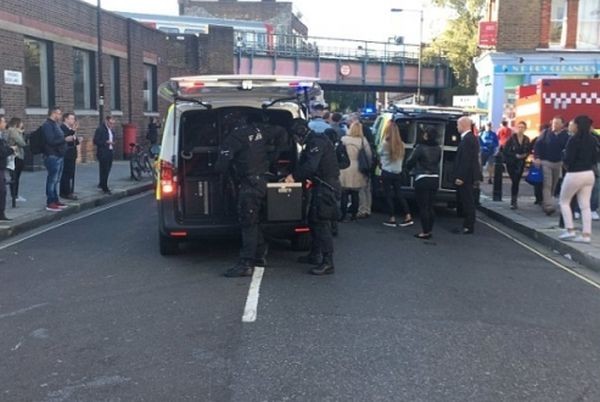 Експлозия е избухнала в метрото в Западен Лондон съобщи Дейли