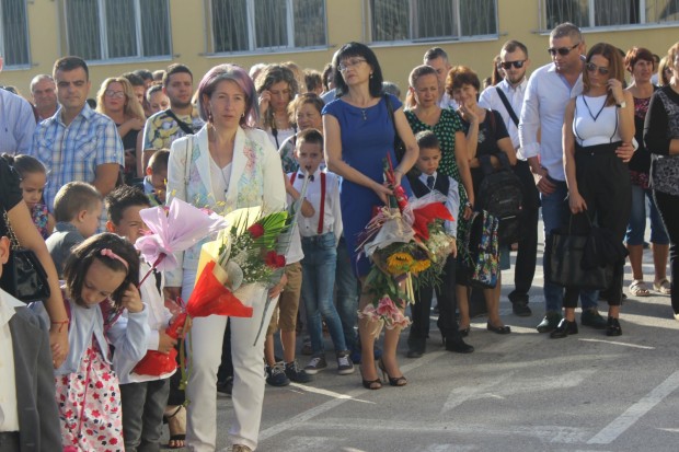 Кметът на район Западен Димитър Колев откри официално новата учебна
