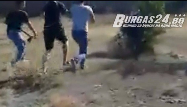 Ексклузивни кадри показващи нападение на подивели цигани над българи предостави