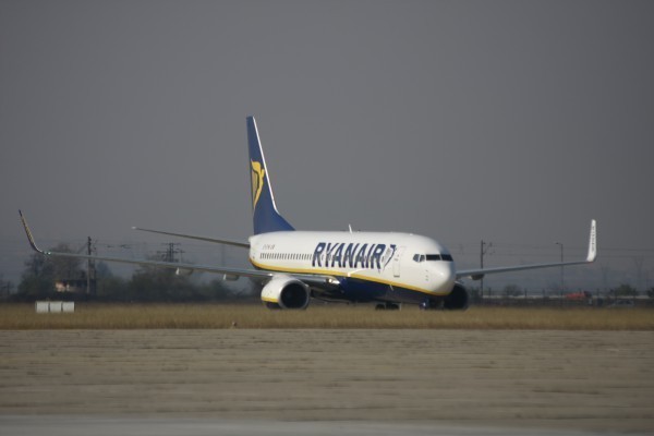 Blagoevgrad24 bg
Ирландската авиокомпания Райънеър съобщи че ще отменя между 40 и