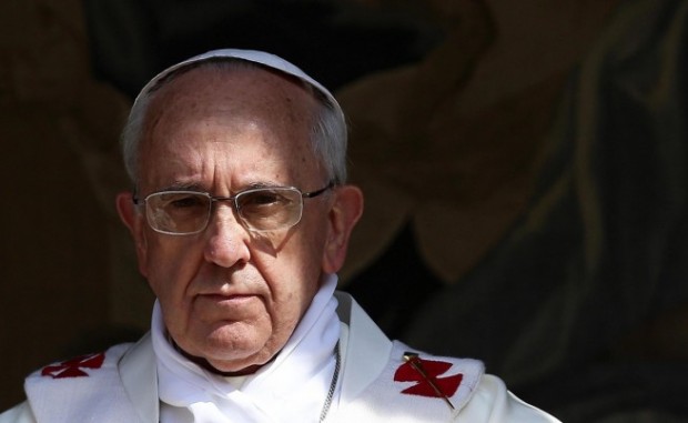 Папа Франциск обеща днес възможно най-строги мерки срещу свещеници, които
