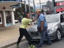 Неправилно изпреварване и засичане са причините за "шамареното шоу" в Кючука