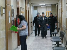 Костадин застрелял сина си в сърцето и слепоочието и сам звъннал на 112