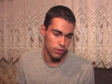 Петима роми пребиха младеж в двора на училище