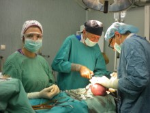 Пловдивски специалисти от КОЦ отстраниха 10-килограмов тумор на яйчника (18+)