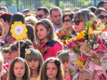 МОН пуска за обсъждане новите учебни програми за 4 и 10 клас