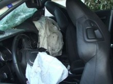 Кола се заби в автобус по пътя Добрич - Варна, има загинал и много ранени!