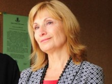 Почина дългогодишна директорка на Руската гимназия