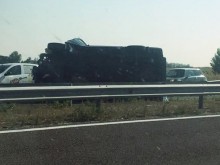 Меле на АМ "Тракия" до Пазарджик, полиция пожарна и линейки тръгнаха към мястото
