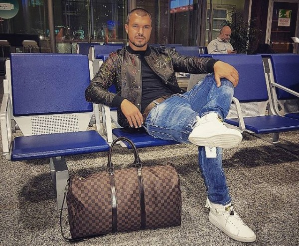 Валери Божинов изненадващо се раздели с швейцарския Лозана 31 годишният футболист
