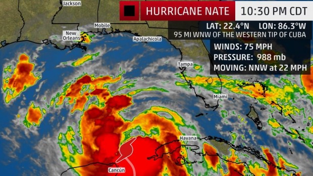 Няколко района в САЩ са застрашени от нов ураган. Националният