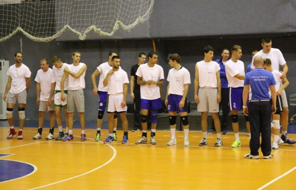 Мъжкият волейболен отбор на Дунав стартира страхотно участието си в