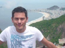 Банкер, адвокат и журналисти твърдят, че са измамени от този човек