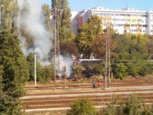 Напълно изгоря постройка на жп секция Пловдив