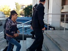 Ето го циганина, който уби свой съселянин с дървен кол и сам се предаде на кмета