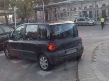Демонстративно изпълнение върху пешеходна пътека до Централна гара