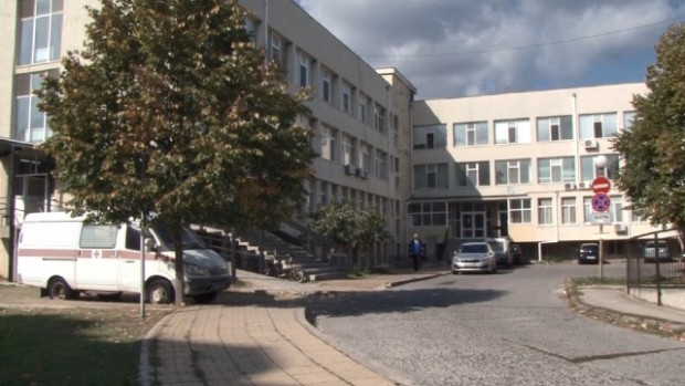 bTV
Болницата в Поморие отново започва работа. Здравното заведение възстановява дейността