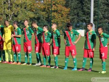 Девет "канарчета" на лагер с националните отбори