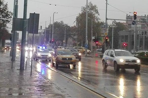 Такси блъсна дете на пешеходна пътека в Пловдив, съобщиха от