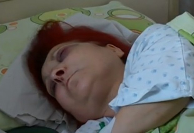 Медсестрата Стефанова която бе брутално пребита от дрогиран и агресивен