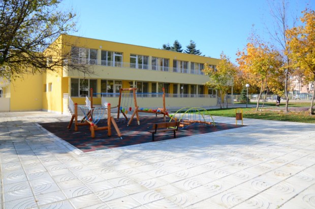 Училищата и детските градини във Варна са готови за зимата.