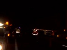 Пътник от обърнатия автобус: Една рускиня пускаше музика на водача, за да го държи буден