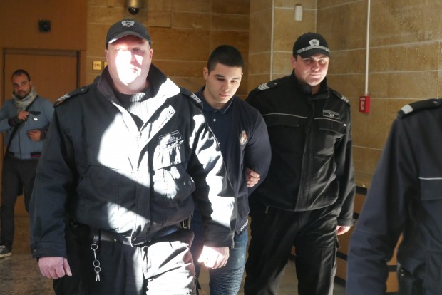 Днес 19-годишен Асен Гюрганчев обжалва присъдата си от 2 години