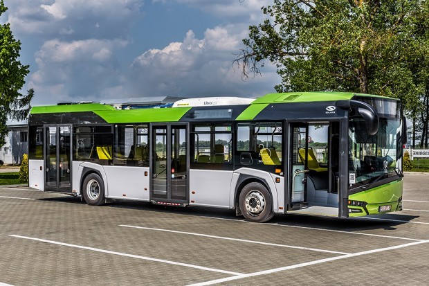 15 супермодерни нови автобуса, производство на полската фирма "Соларис", ще