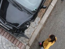 Мома от Кърджали направи катастрофа в Пловдив, колата й плаче за качествено изчукване